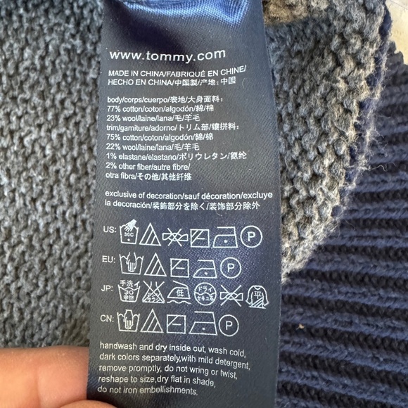 Tommy Hilfiger Luxury Blend Men's Gray Logo Long Sleeve Knit Sweater‎ Large - Picture 5 of 14